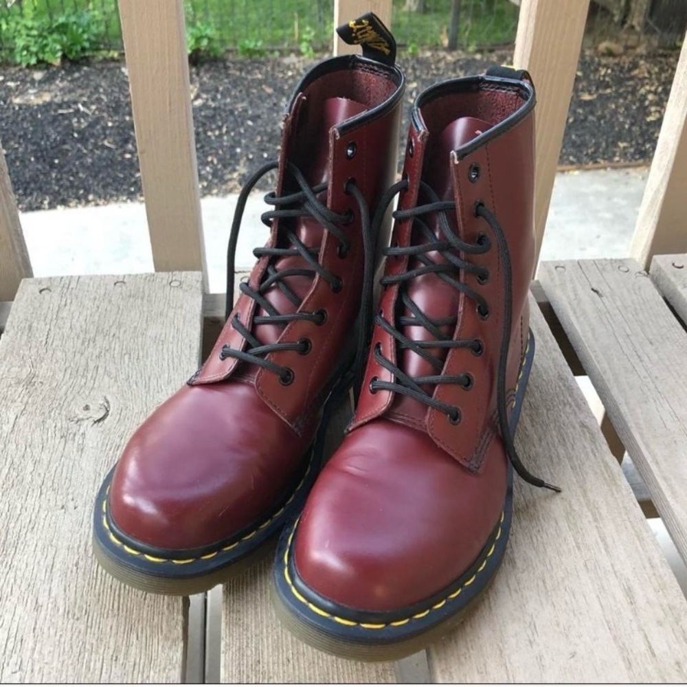 Women’s Dr. Marten’s 1460 Boots